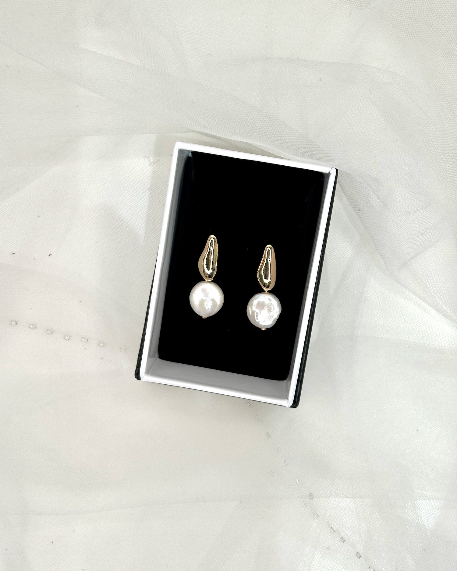 Teena Bridal Earrings in gold — alternate view 2
