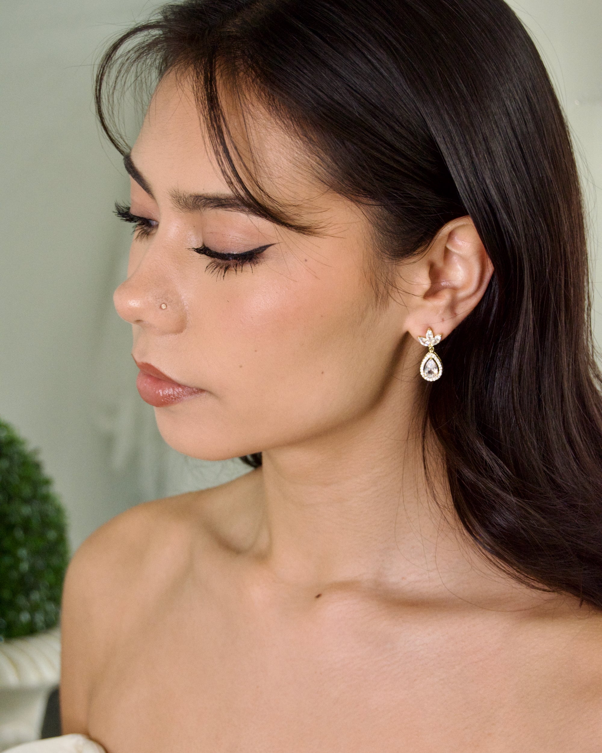 Jan Gold Bridal Earrings — alternate view 5