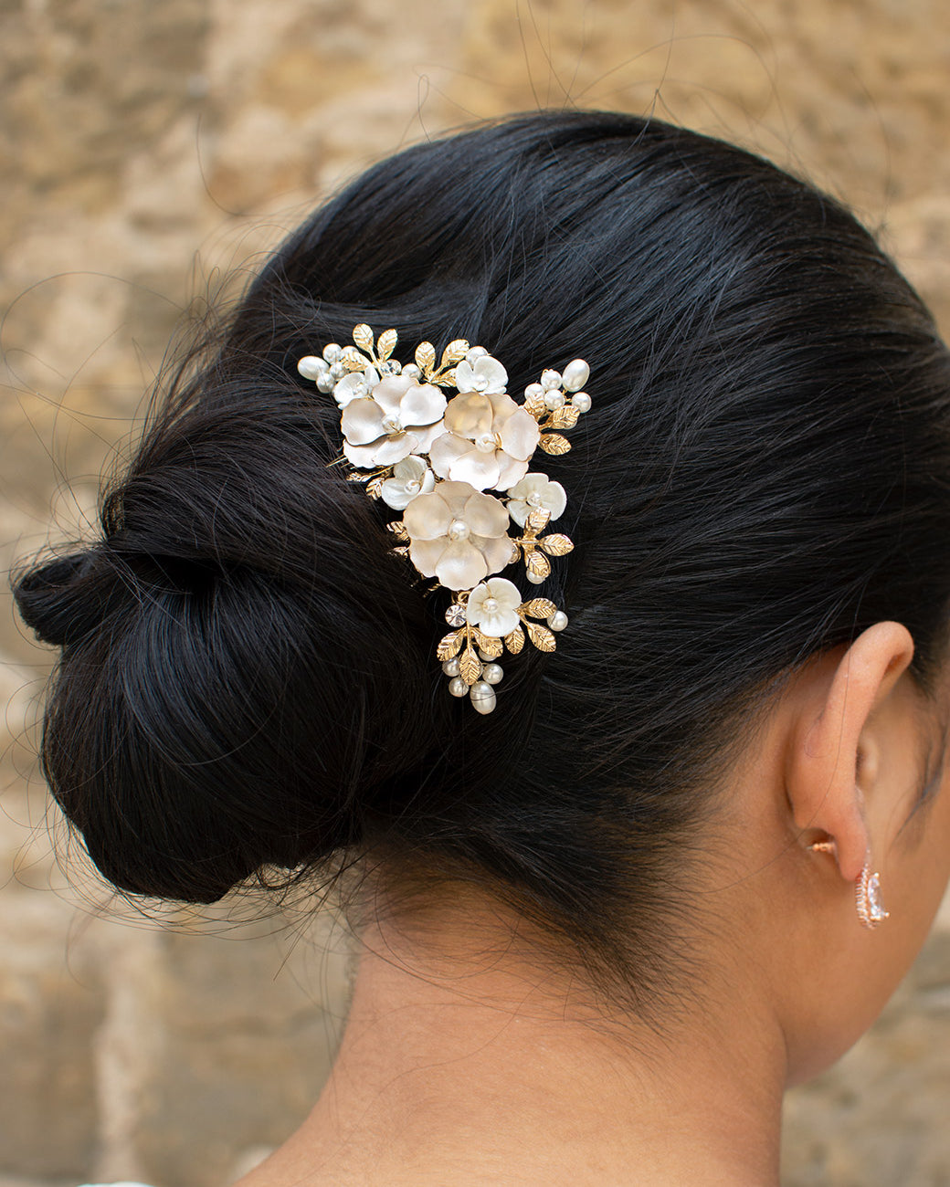 Iris gold bridal comb — alternate view 2