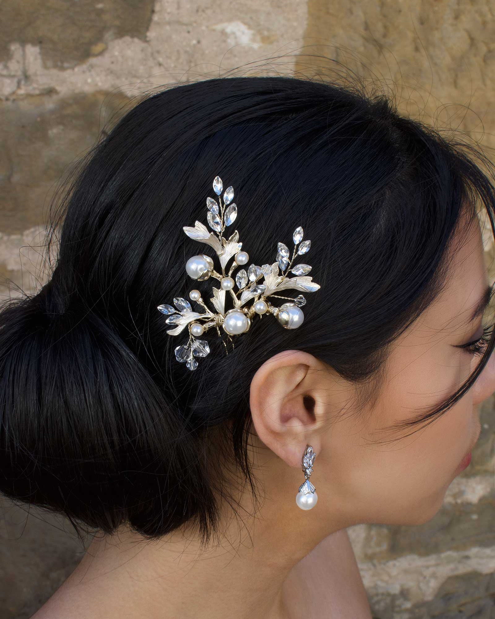 Emma Gold hair pin by Windsor Bridal Jewellery