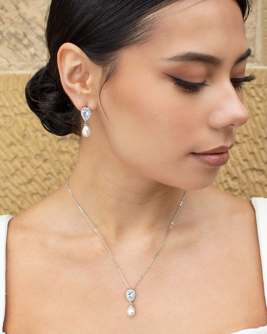 Cara necklace and earring set by Windsor Bridal Jewellery