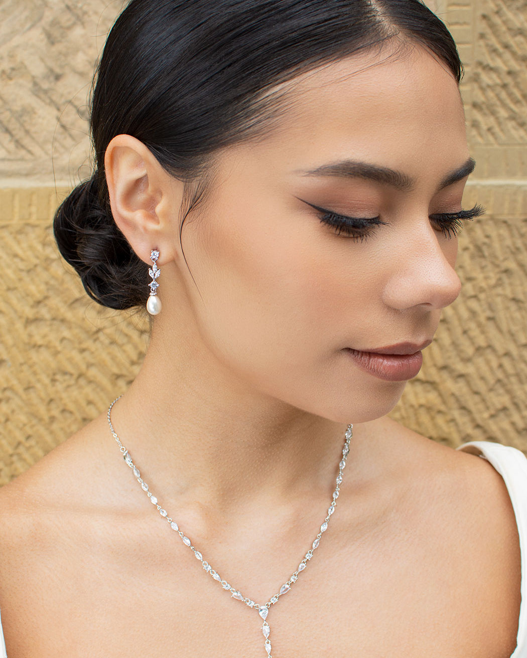 Scarlett Silver necklace by Windsor Bridal Jewellery